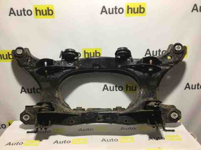 Подрамник задний LR028449 LAND ROVER