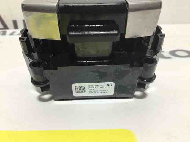 LAND ROVER LR034827 Выключатель контроля положения ручного тормоза в наличии Харьков