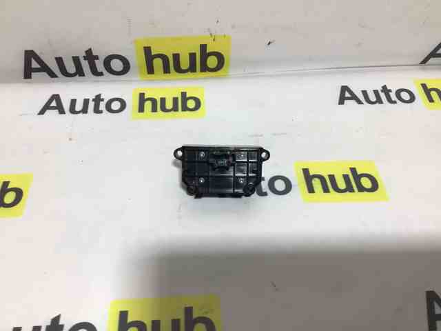 LR034827 LAND ROVER Выключатель контроля положения ручного тормоза купить в Украина