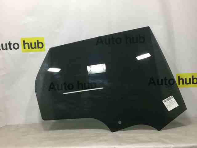 Окно задней двери LR058833 LAND ROVER