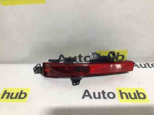 Противотуманнка задняя, правая LR060910 LAND ROVER