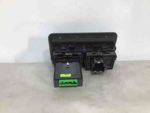 LR061000 LAND ROVER купить в Черновцы