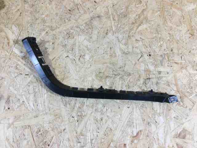 Направляющая заднего бампера, левая LR061275 LAND ROVER