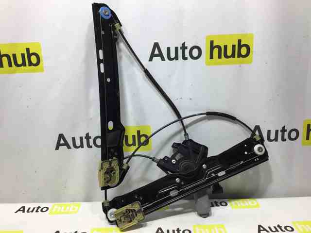 Стеклоподъемник (механизм перемещения стекла) LR067998 LAND ROVER