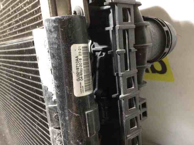 LR072085 LAND ROVER Диффузор радиатора охлаждения, в сборе с мотором и крыльчаткой купить в Винница