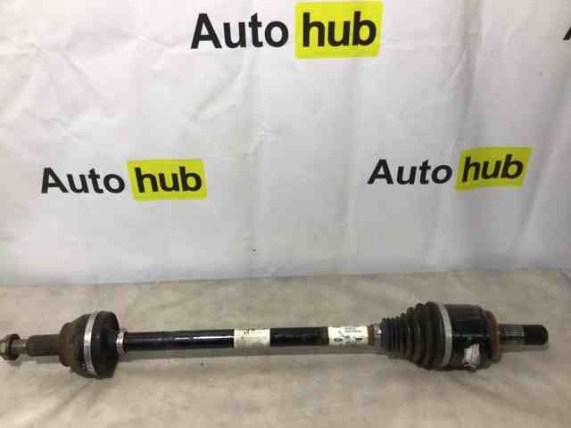 Полуось задняя, правая LR078570 LAND ROVER
