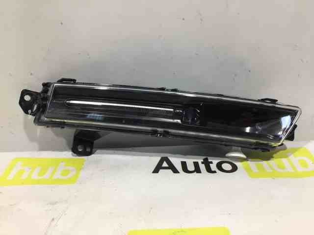 Противотуманка правая LR082053 LAND ROVER