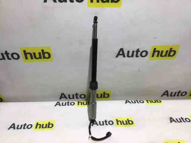 Амортизатор крышки багажника LR083965 LAND ROVER