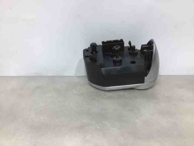 LR087484 LAND ROVER Блок кнопочных переключателей рулевого колеса купить в Павлоград