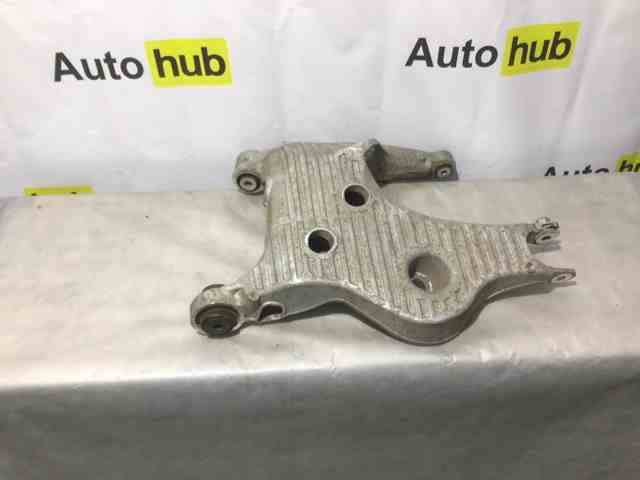 Рычаг задней подвески нижний, левый LR098768 LAND ROVER