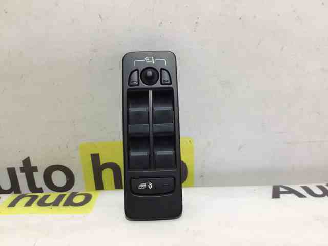 Кнопки переднего левого стекло подъёмника LR109008 LAND ROVER