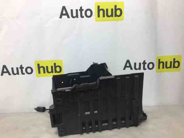 Поддон АКБ LR114224 LAND ROVER