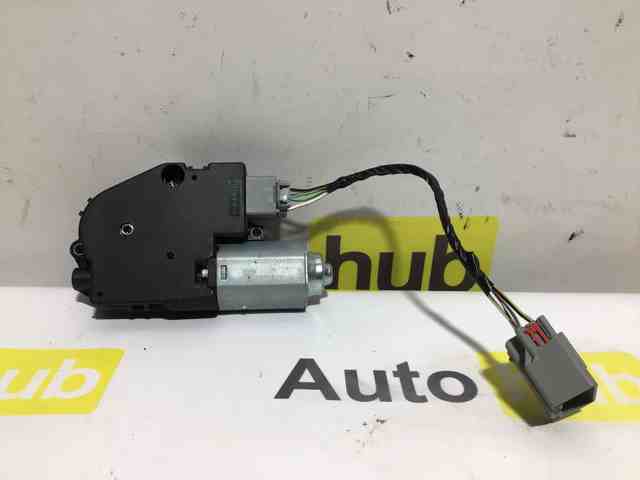 LR128434 LAND ROVER Мотор привода люка купить в Сумы