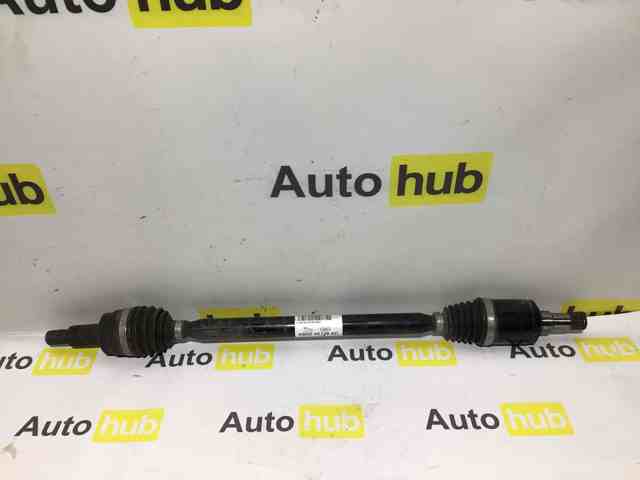 Полуось задняя, правая LR133241 LAND ROVER