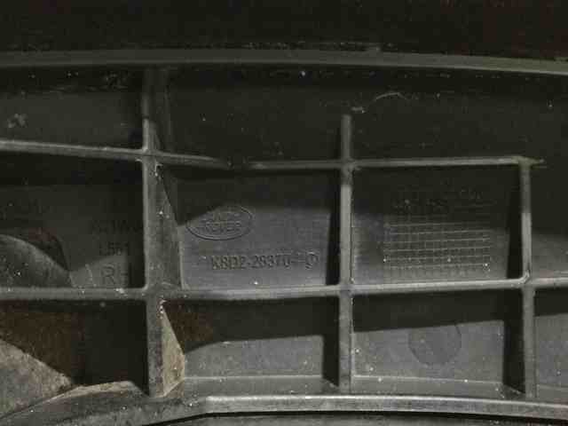Молдинг двери задней правой верхний LR136888 LAND ROVER