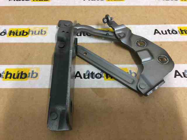 Левая петля капота LR139330 LAND ROVER