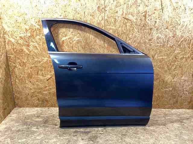 Пассажирская передняя дверь T4A1368 JAGUAR