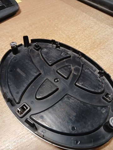 7530160060 TOYOTA Эмблема решетки радиатора купить в Черновцы
