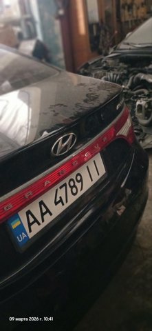 824113V010 Стекло двери передней левой купить Львов