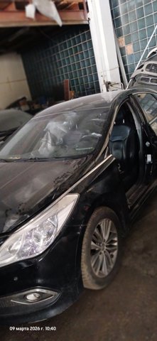 824113V010 HYUNDAI Стекло двери передней левой купить в Черкассы