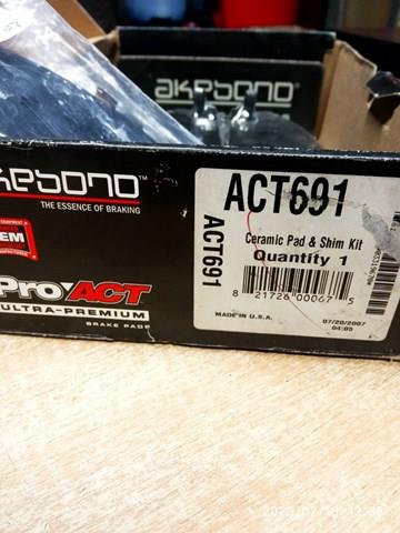 ACT691 AKEBONO Передние тормозные колодки купить в Ровно