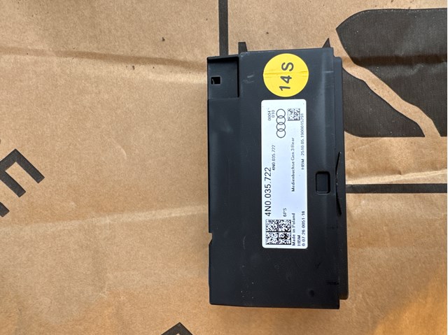 4N0035722 VAG USB-разветвитель купить в Ровно