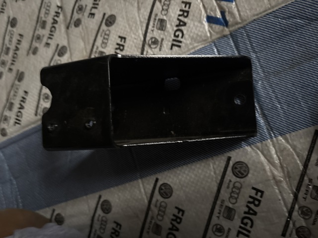 8R0813384 VAG купить в Украина