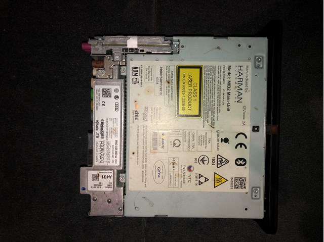 8W0035890A Магнитола купить Львов