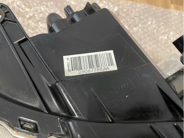 CHRYSLER 05067788AA Фара правая в наличии Павлоград