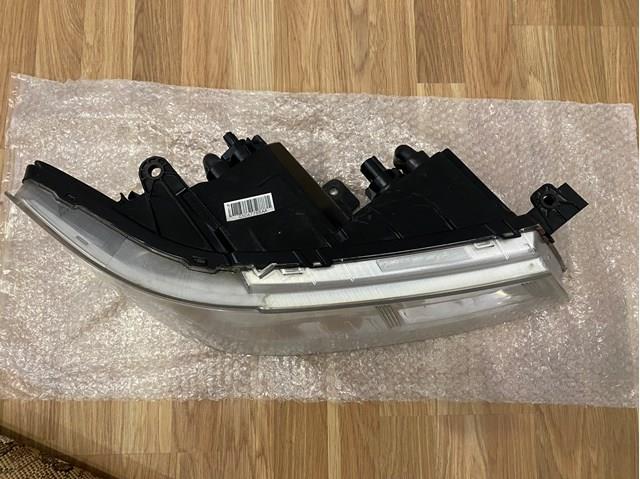 05067788AA CHRYSLER Правая фара купить в Черновцы