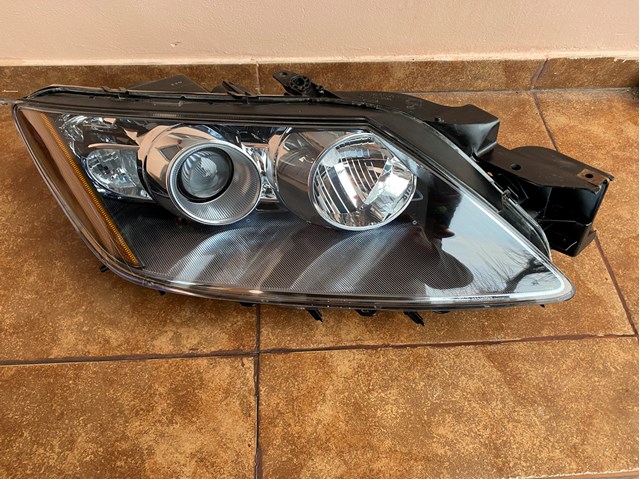 10041028 Mazda