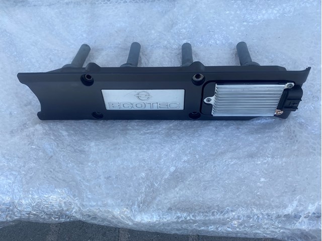 Катушка зажигания 12567686 GM