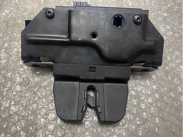 OPEL 13178192 Замок крышки багажника (двери 3/5-й задней) в наличии Украина