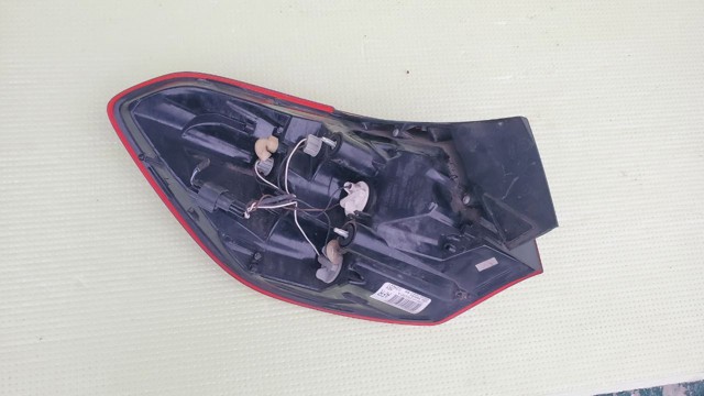 Фонарь задний правый Opel Astra 35