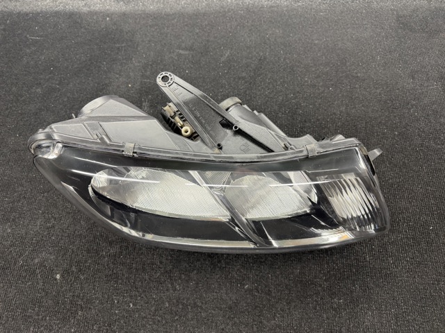 260105559R RENAULT Фара правая купить в Кривой Рог