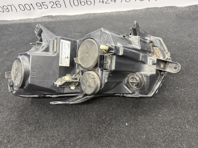 260105559R RENAULT Фара правая купить в Украина