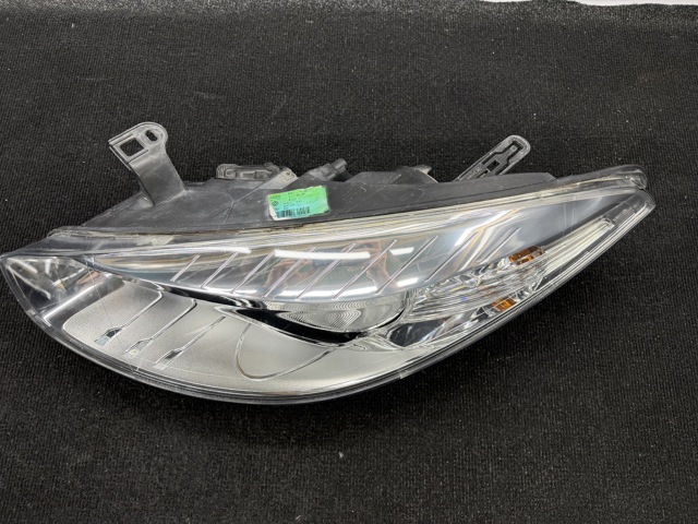 Блок фара левая 260600078R RENAULT