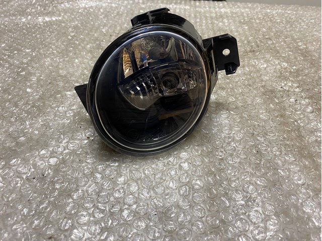 Фара противотуманная, правая 261501HA0B NISSAN