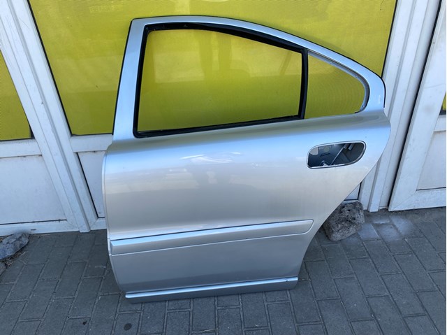 Дверь пассажирская задняя левая 30796488 VOLVO