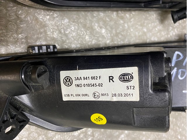VAG 3AA941662F Фара противотуманная правая в наличии Ирпень