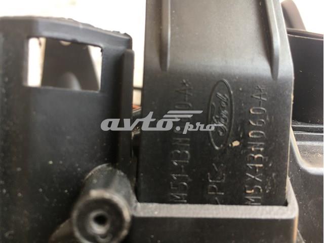 FORD 4M5113W029 Правая фара в наличии Киев
