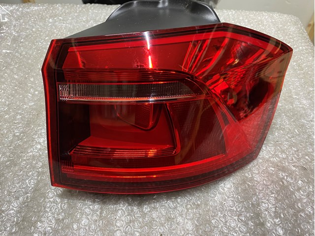 Правый стоп-сигнал Volkswagen Golf SPORTSVAN