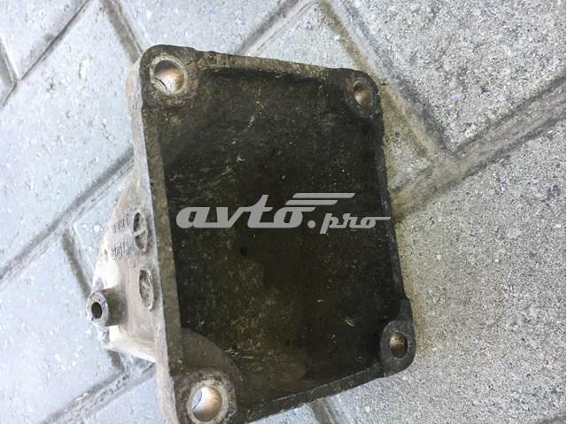 6032234604 MERCEDES Кронштейн подушки (опоры) двигателя правой купить в Черкассы
