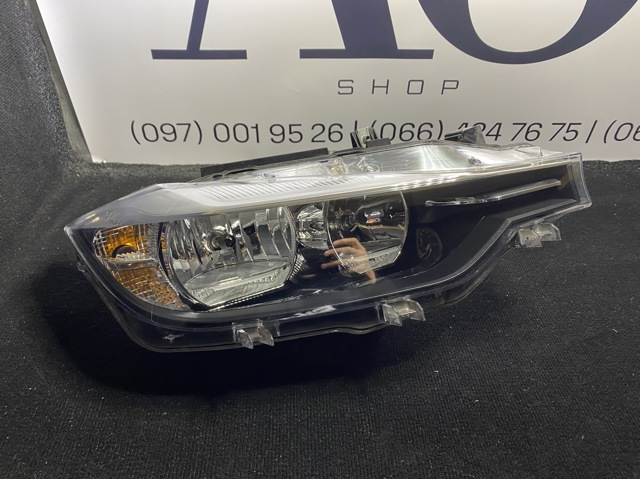 Вставка фары правой 63117365600 BMW