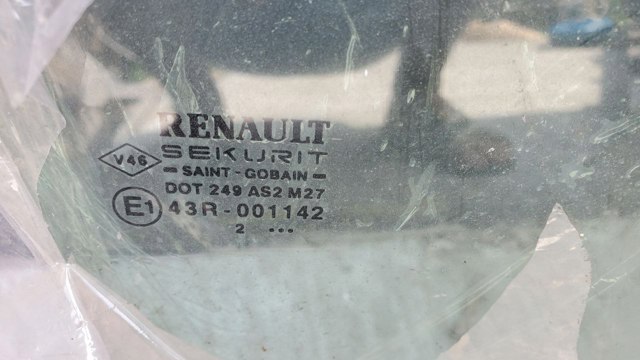 8200026563 RENAULT Стекло двери задней правой купить в Ирпень