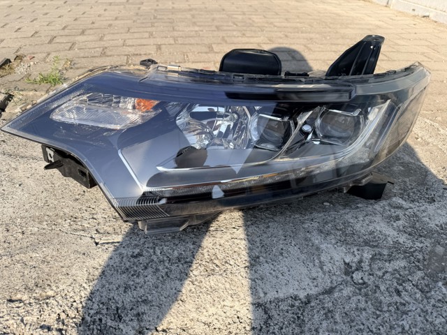 Основная фара в сборе левая 8301C863 MITSUBISHI