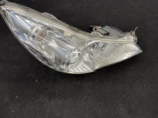 84001AJ100 SUBARU Фара правая купить в Запорожье