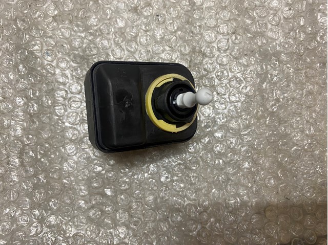 89028944 NISSAN купить в Украина