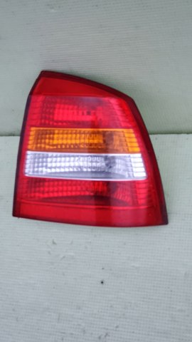 Фонарь задний правый 90521544 GM
