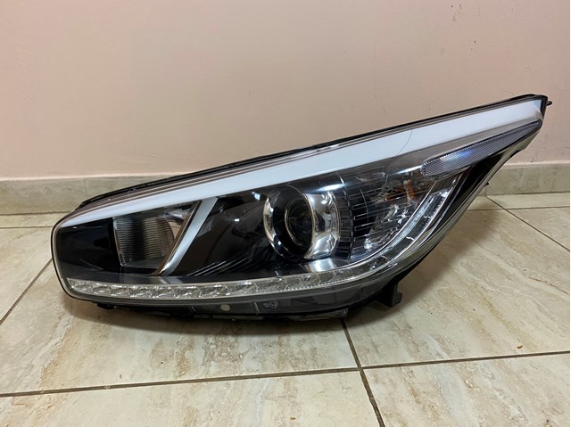92101A2260 HYUNDAI Фара левая купить в Житомир